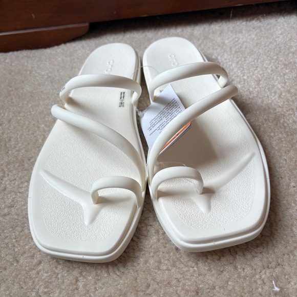 Crocs Women White Flip Flop Sandals Size 10 NWT - Picture 4 of 10